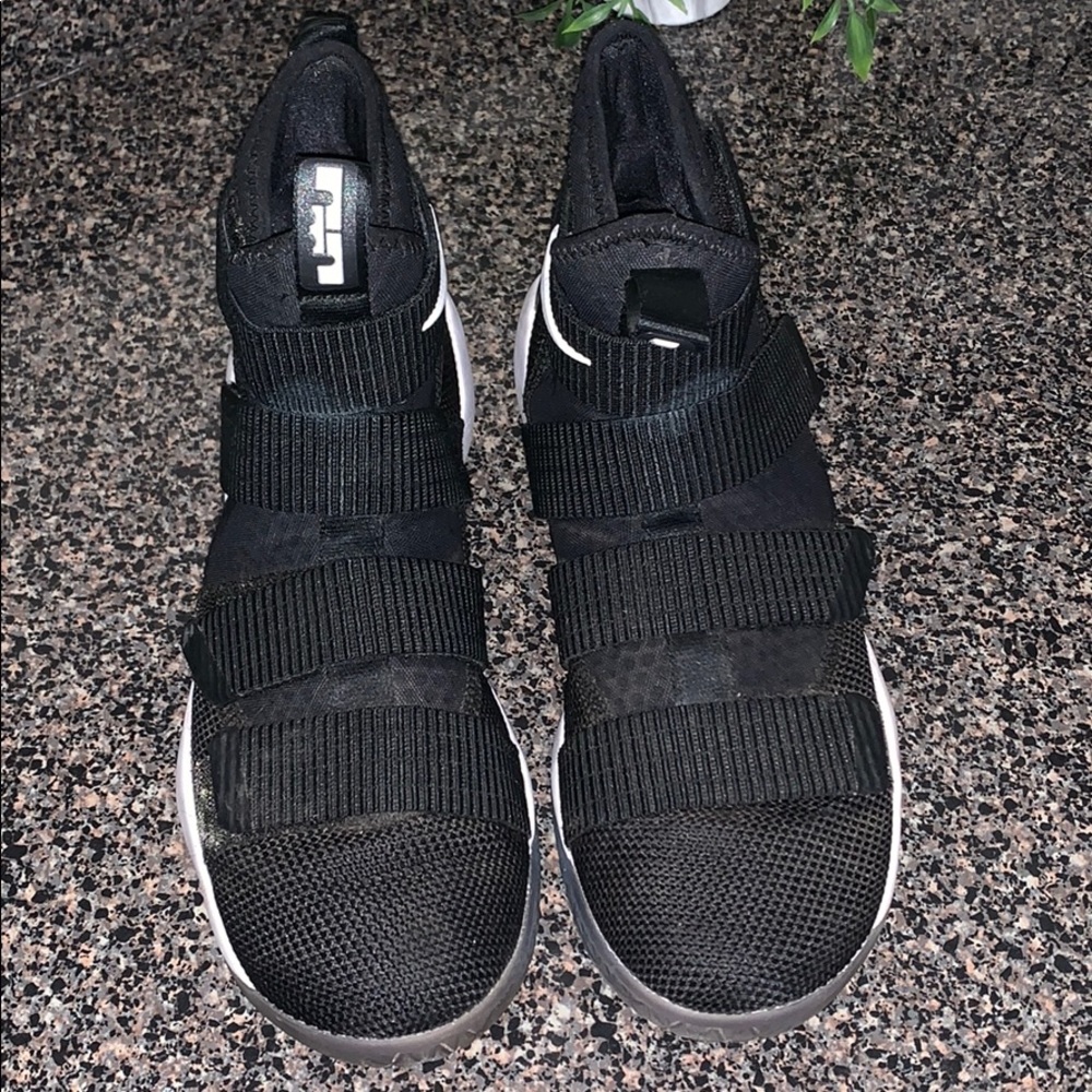 Men’s Shoes